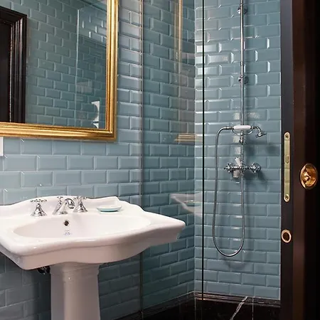 Triana House * Севилья