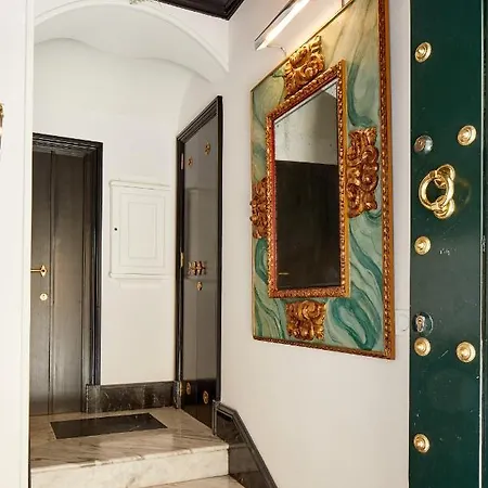 Bed & Breakfast Triana House Seville
