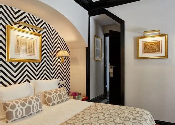 Triana House 3*