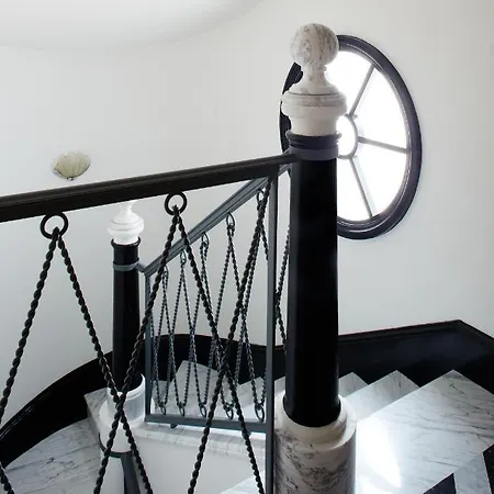 Panzió Triana House *